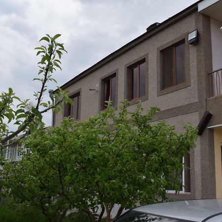 Home Garni Buitenkant foto